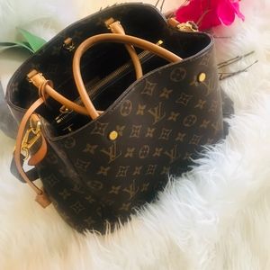Louis Vuitton Monogram Canvas Montaigne MM Tote